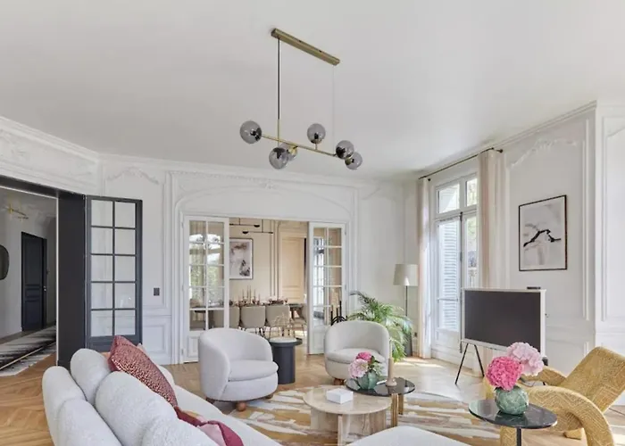 Luxueux Appartement 4 Bd, Parc Monceau