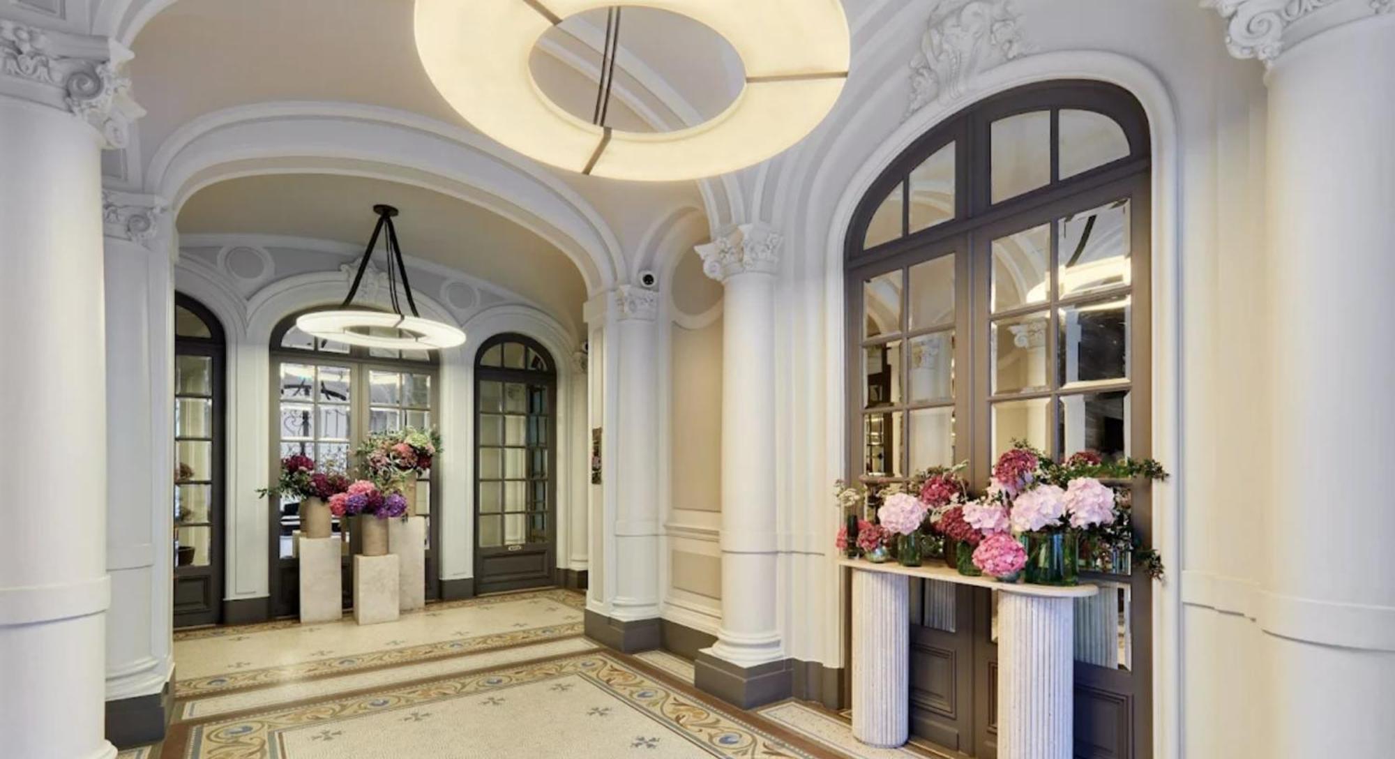 Appartement Luxueux 4 Bd, Parc Monceau Parijs